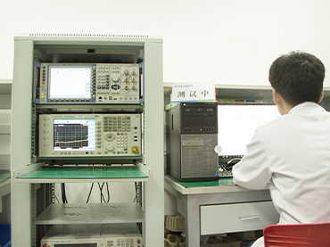 RF射頻實驗室 RF射頻實驗室