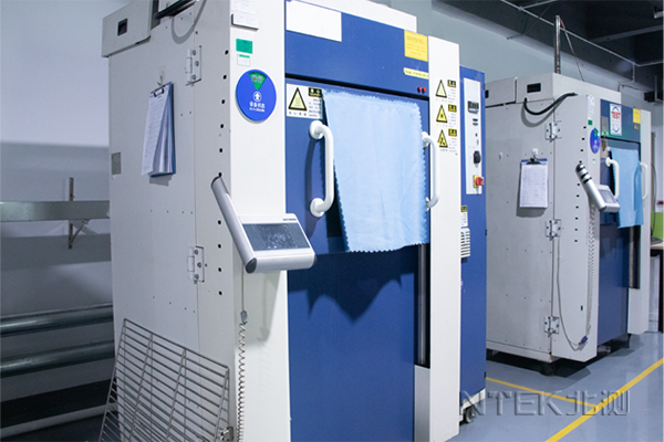 快速溫變和冷熱沖擊的區(qū)別