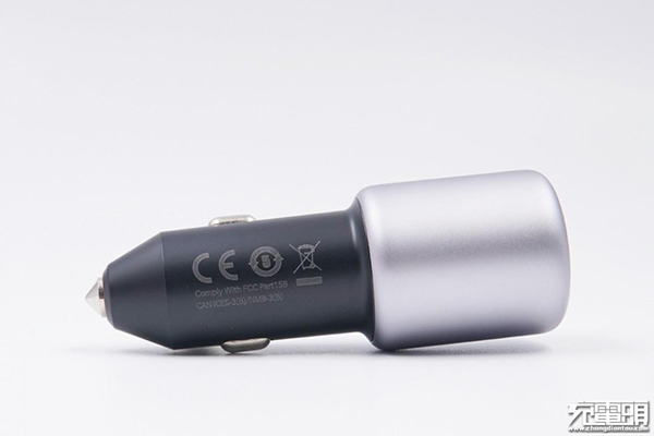 帶有CE標(biāo)志的車載充電器